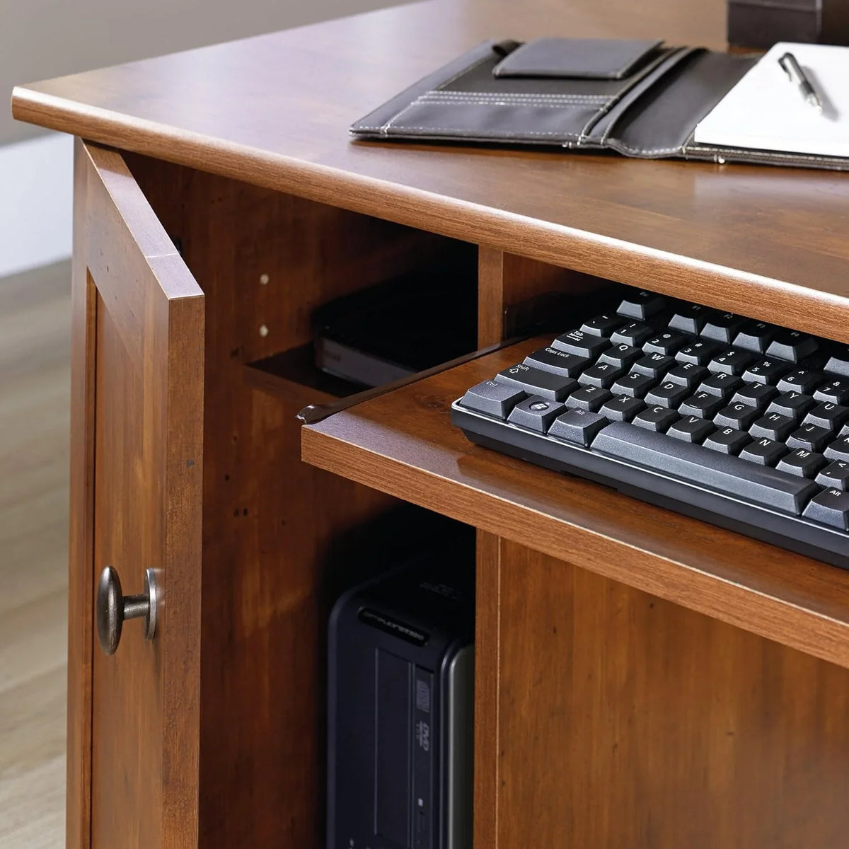Multifunctional office computer desk, length: 59.45 inches x width: 23.47 inches x height: 29.02 inches, finished with polished maple wood material