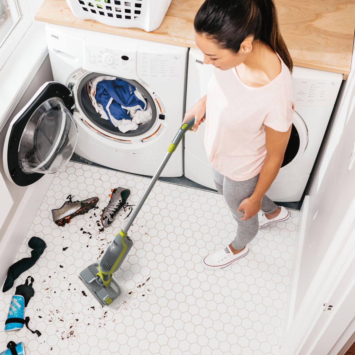 Shark VACMOP Hard-Surface Cordless Vacuum Mop with Disposable VACMOP Pad