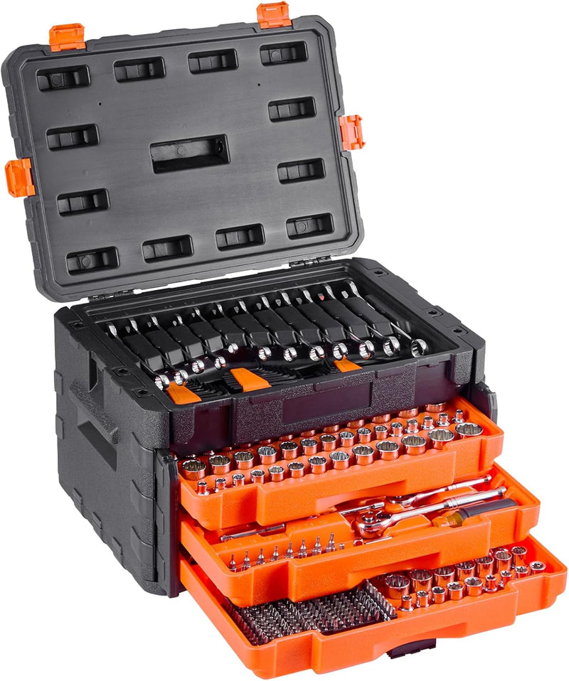 Mechanical tool kits and socket sets, consisting of 450 pieces, available in sizes of 1/4 inch, 3/8 inch and 1/2 inch, deep and standard socket types, conforming to the standards of the American Society of Automotive Engineers, with American metric m K261