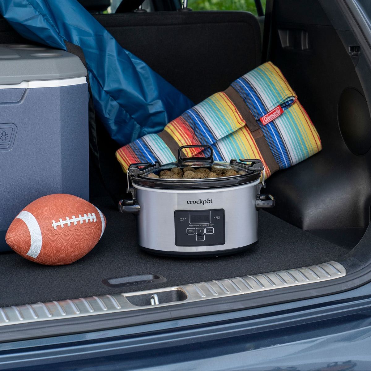 Digital Programmable Slow Cooker with Locking Lid, Feeds 4 People & More, Stainless Steel, 4-qt